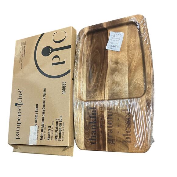 New Pampered Chef Small Wood Cheese Board Says Thankful Grateful Blessed - Picture 2 of 5